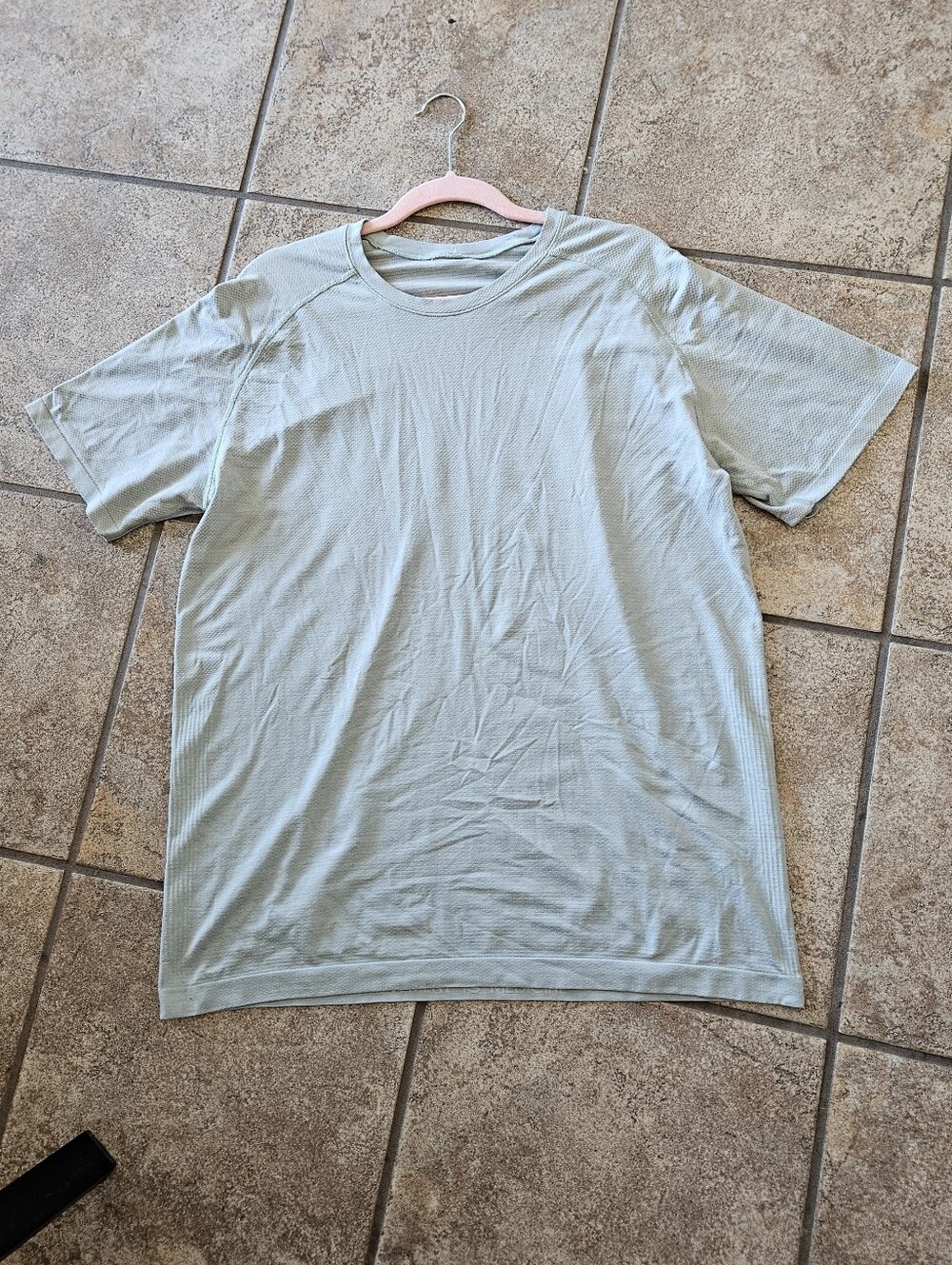 Men's Lululemon Crew Neck T-Shirt - Light Sage